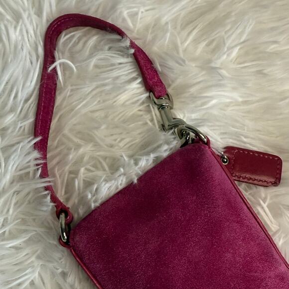 y2k COACH Vintage Pink Suede Turnlock Card Case / Holder Wristlet - Picture 9 of 11